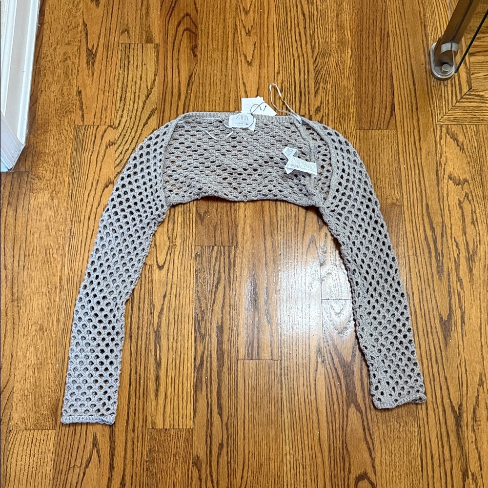 Zara Light Gray Crochet Knit Shrug BNWT